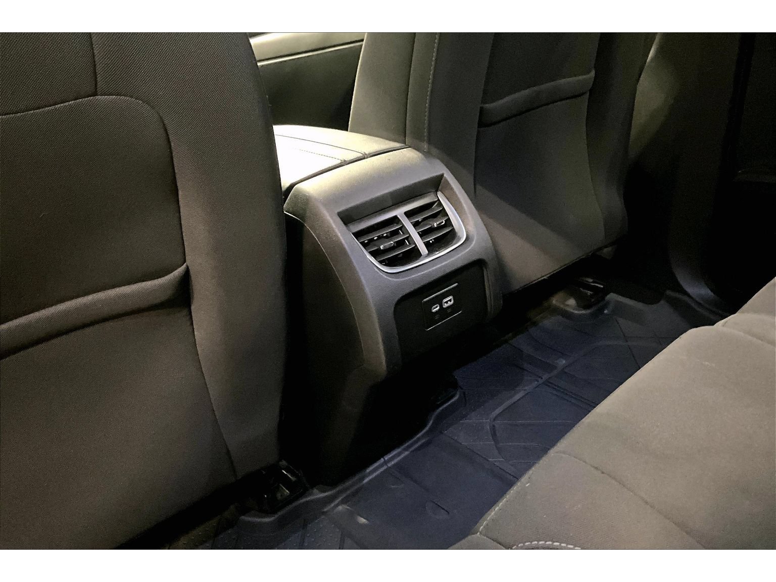 Used 2019 Chevrolet Blazer LT AWD/4WD image 12