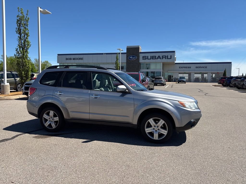 Used 2010 Subaru Forester 2.5X Limited image 1