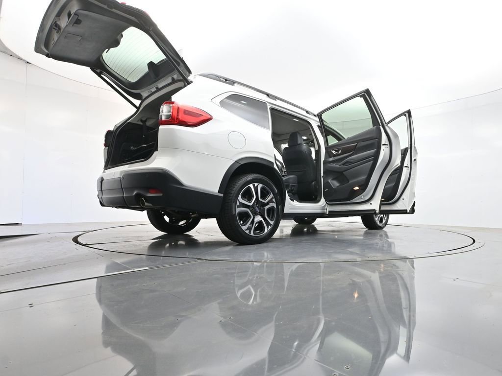 Used 2023 Subaru Ascent Touring AWD/4WD image 43