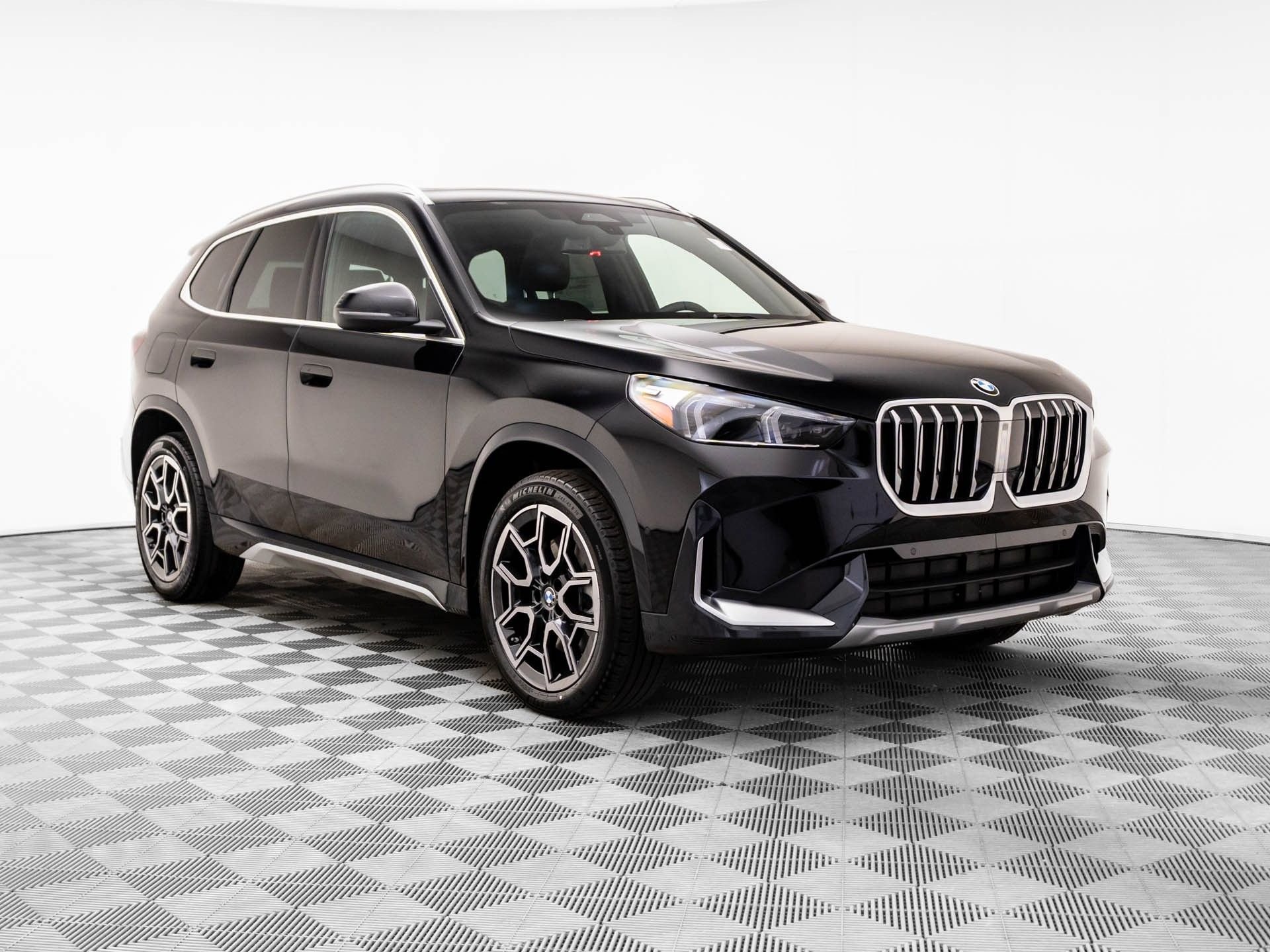 New 2026 BMW X1 xDrive28i w/ Convenience Package AWD/4WD image 8