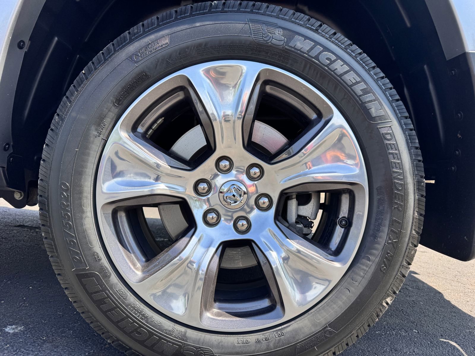 Used 2020 RAM 1500 Laramie image 33