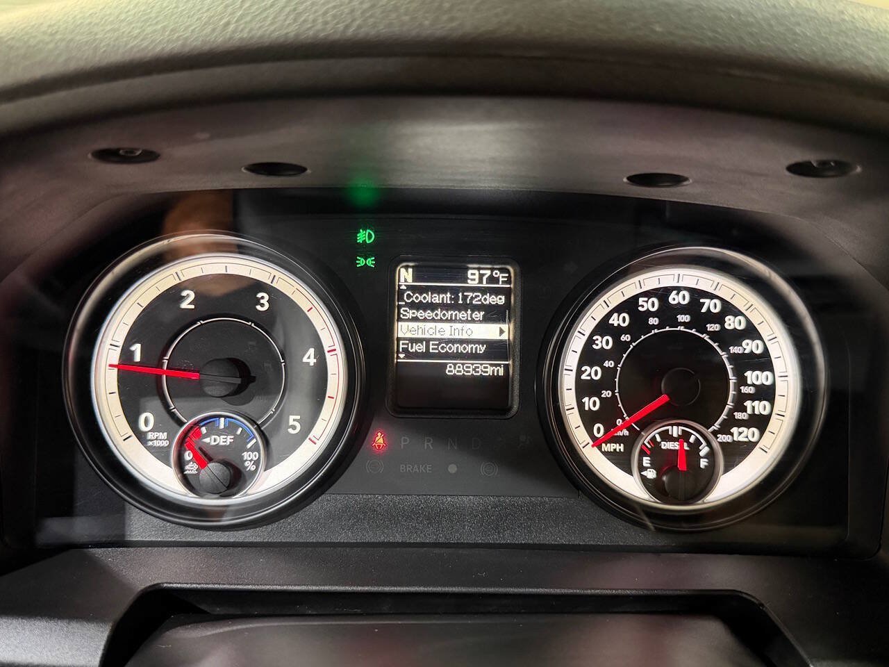 Used 2014 RAM 2500 SLT w/ Popular Equipment Group AWD/4WD image 6