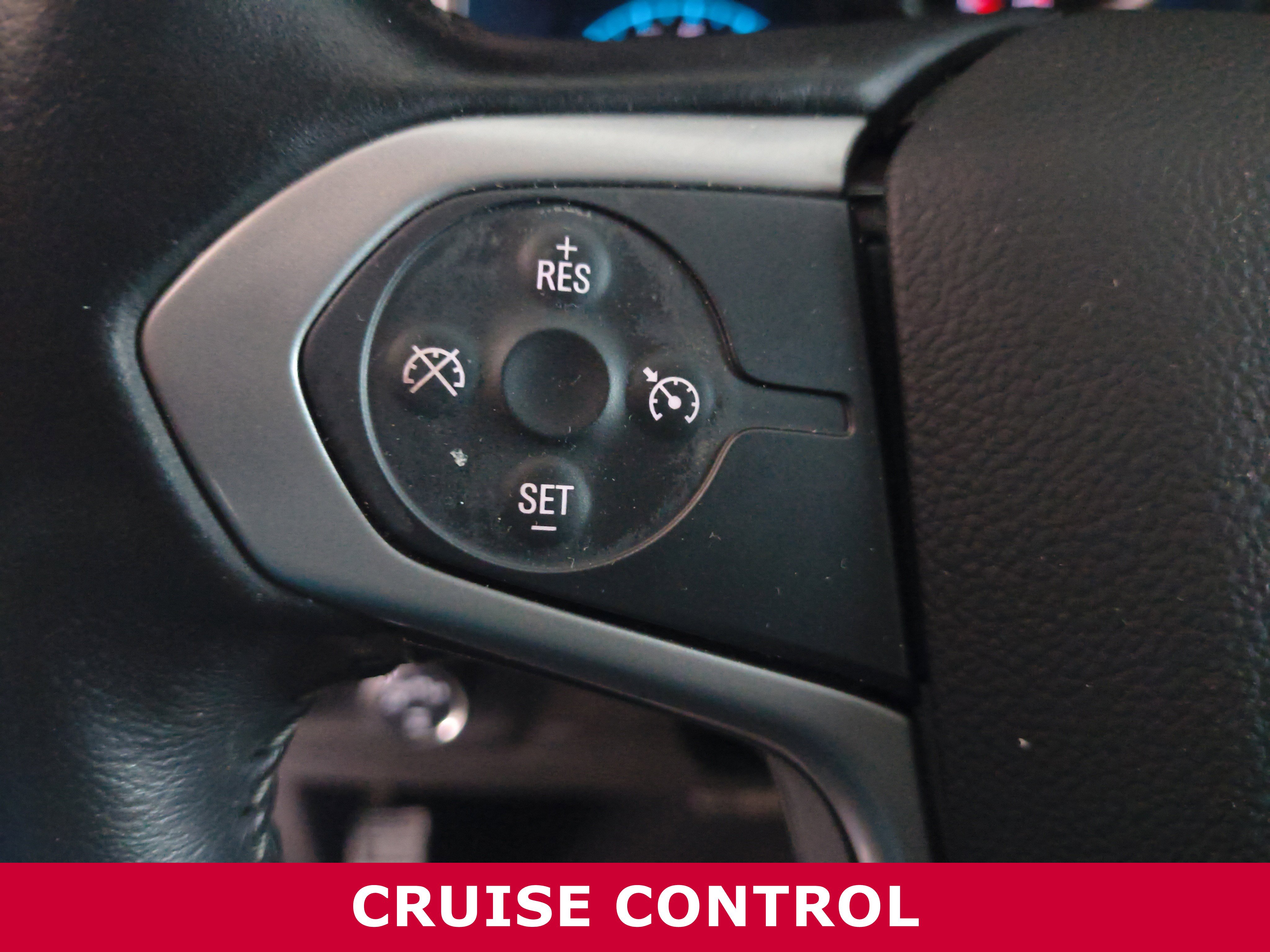 Used 2022 Chevrolet Colorado LT w/ LT Convenience Package image 13