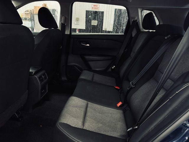 Used 2024 Nissan Rogue SV image 18