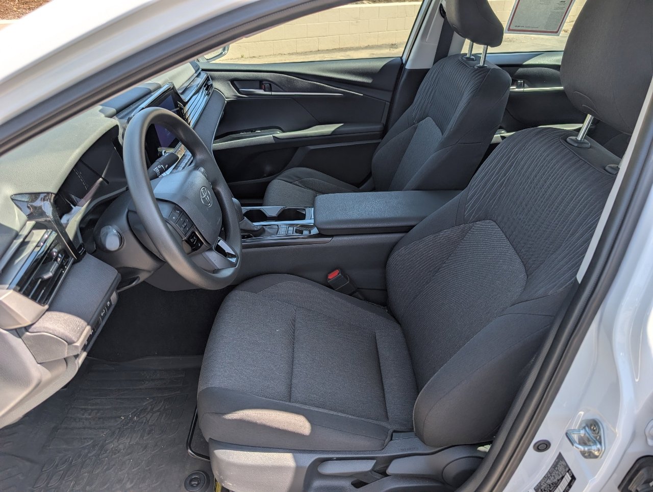 Used 2026 Toyota Camry LE image 2