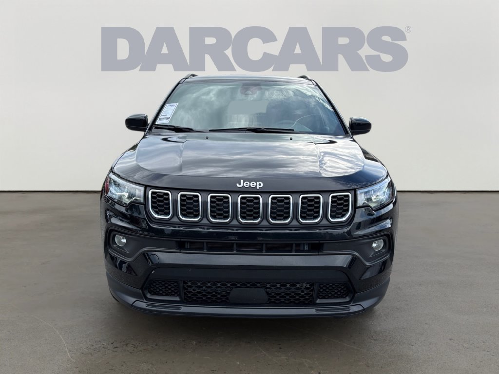 Certified 2024 Jeep Compass Latitude AWD/4WD image 2