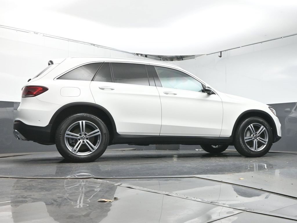Used 2022 Mercedes-Benz GLC 300 w/ Premium Package Lite image 37