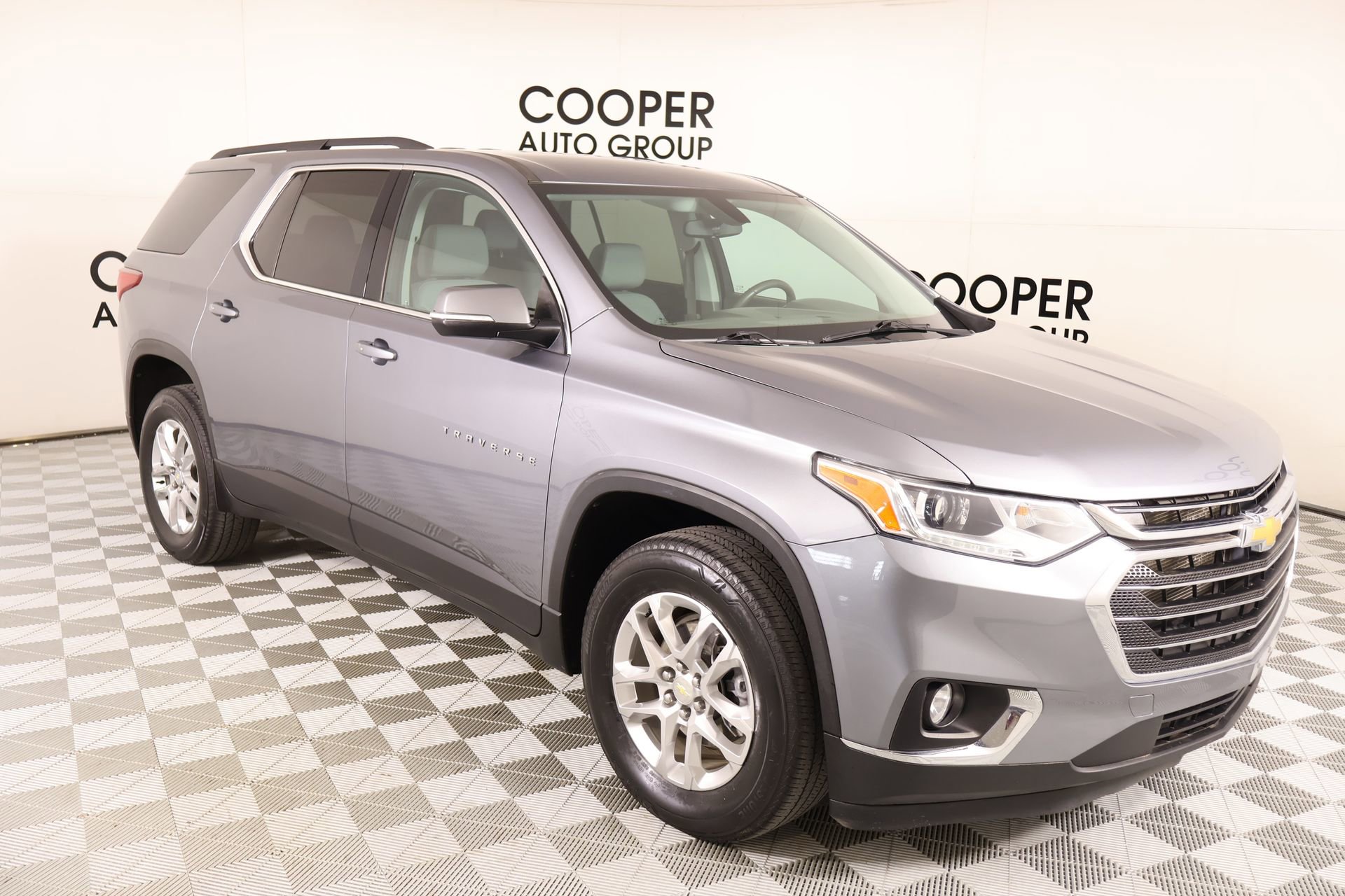 Used 2021 Chevrolet Traverse LT w/ LPO, Cargo Package