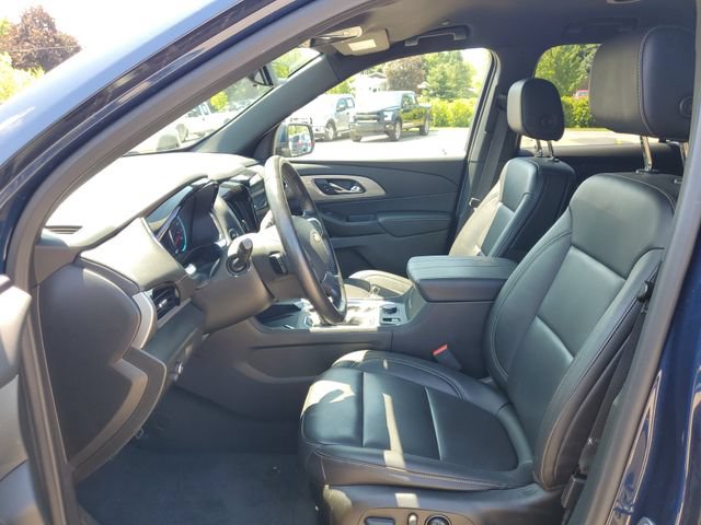 Used 2022 Chevrolet Traverse LT w/ LT Premium Package FWD image 14