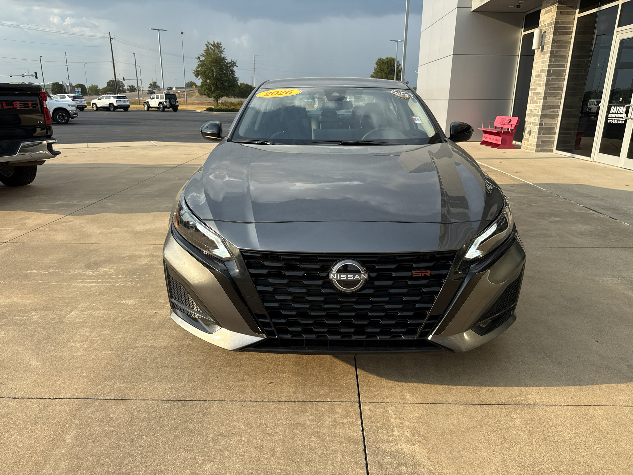 Used 2026 Nissan Altima 2.5 SR FWD image 2