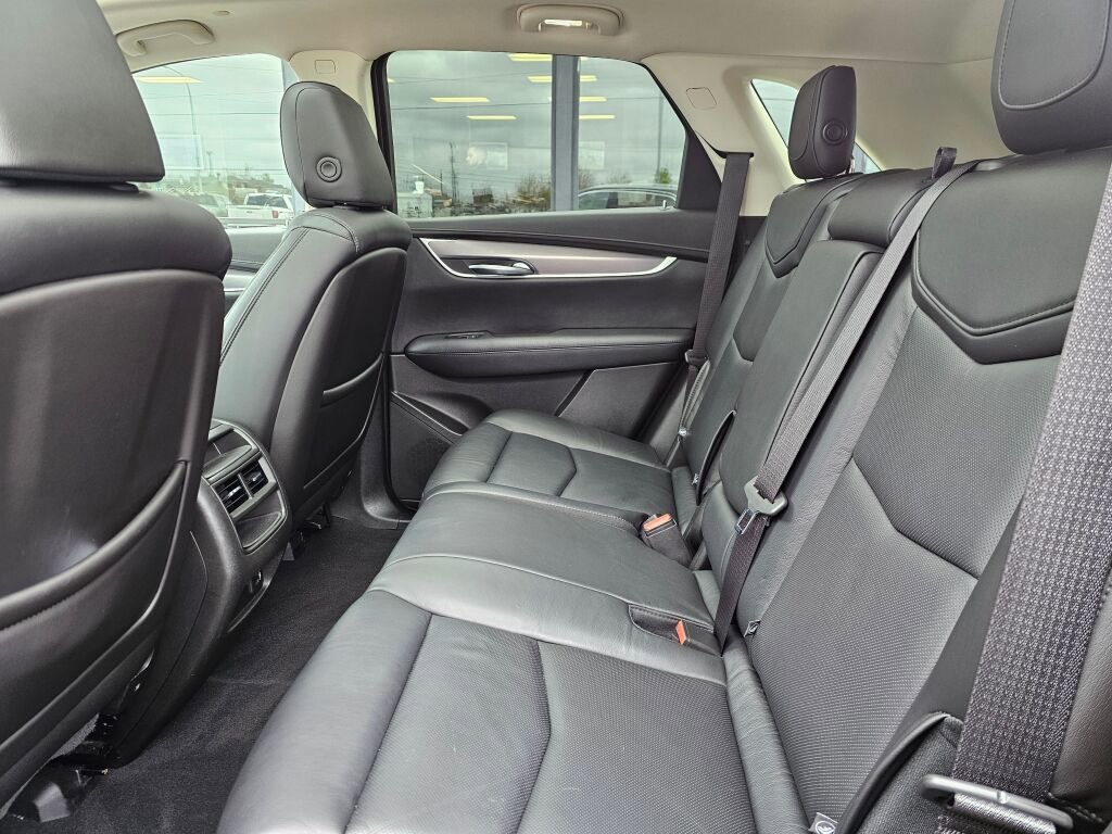 Used 2019 Cadillac XT5 Luxury AWD/4WD image 12