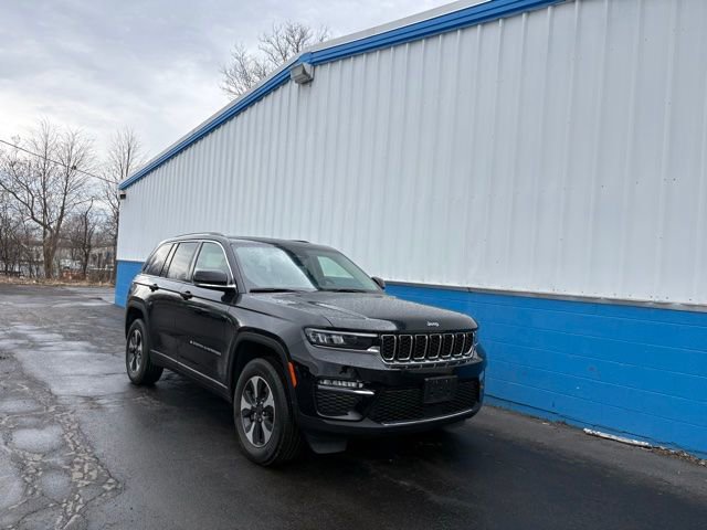 Used 2023 Jeep Grand Cherokee 4WD 4xe image 8