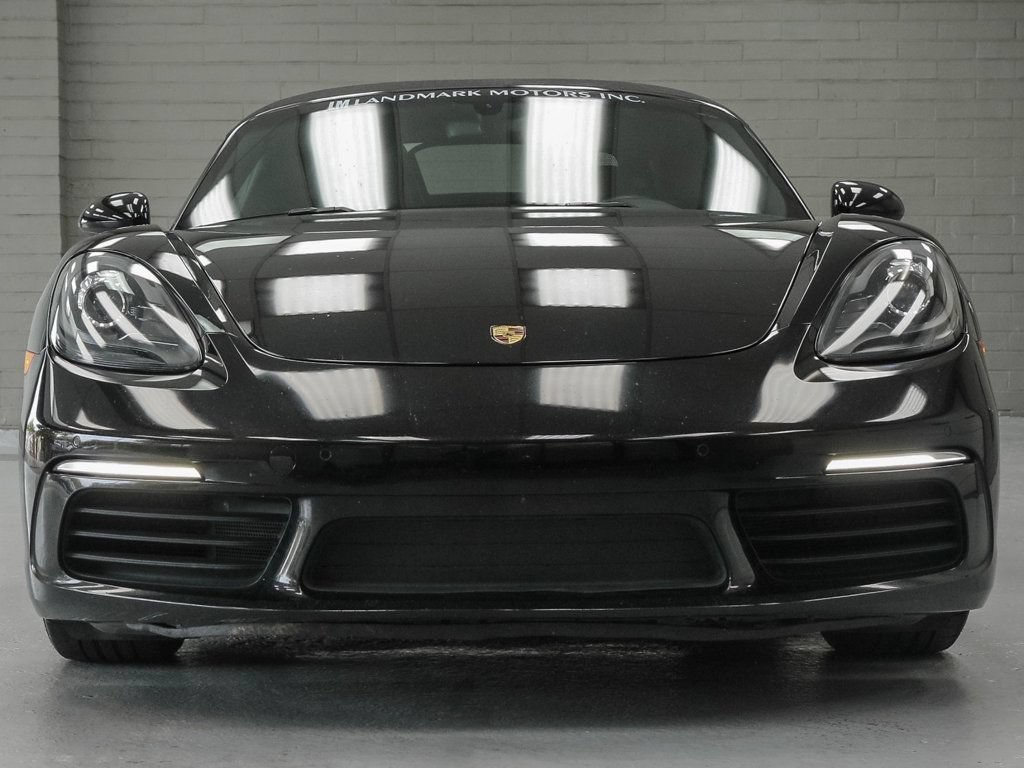Used 2018 Porsche 718 Boxster RWD image 5