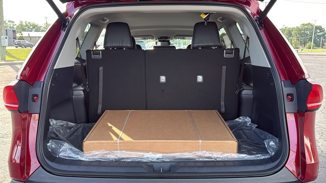 New 2026 Toyota Grand Highlander XLE image 7