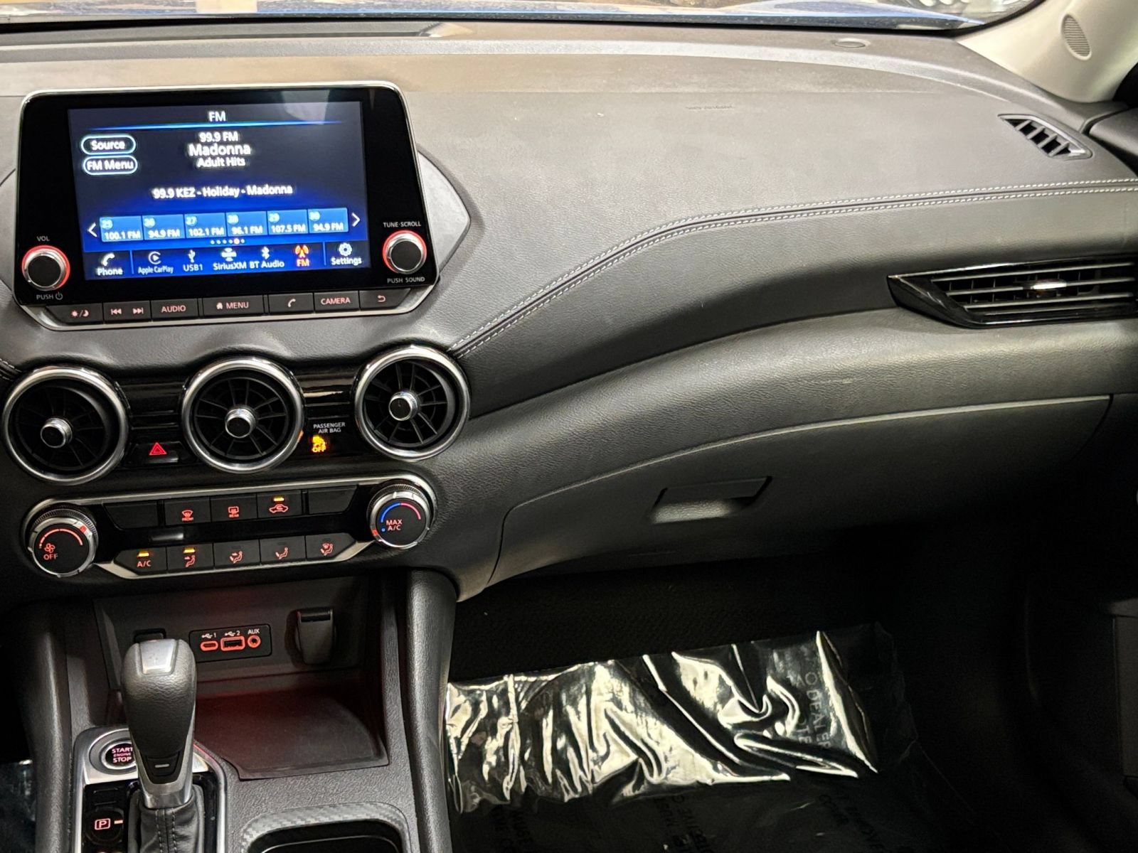 Used 2025 Nissan Sentra SV FWD image 32