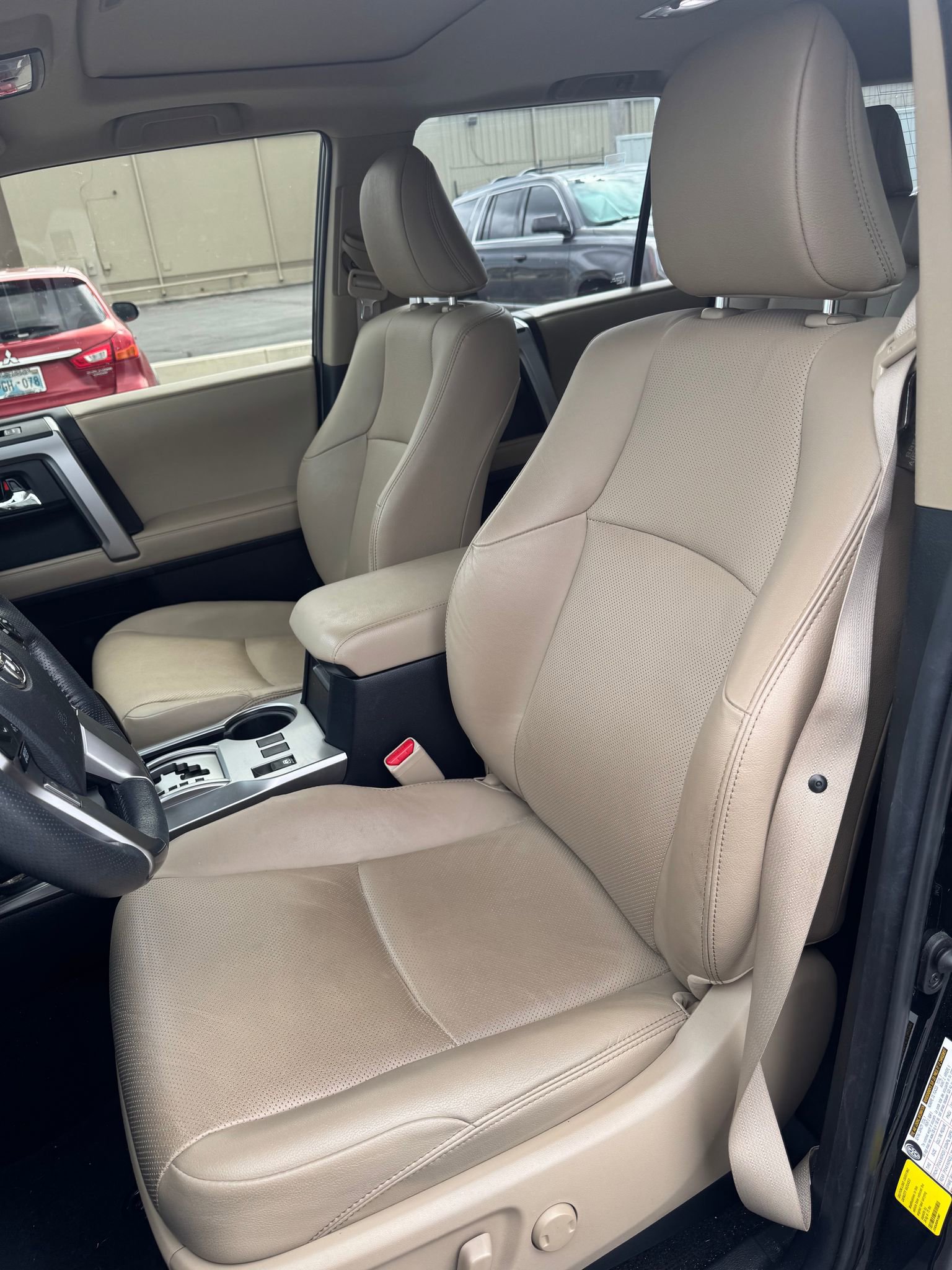 Used 2023 Toyota 4Runner Limited image 8