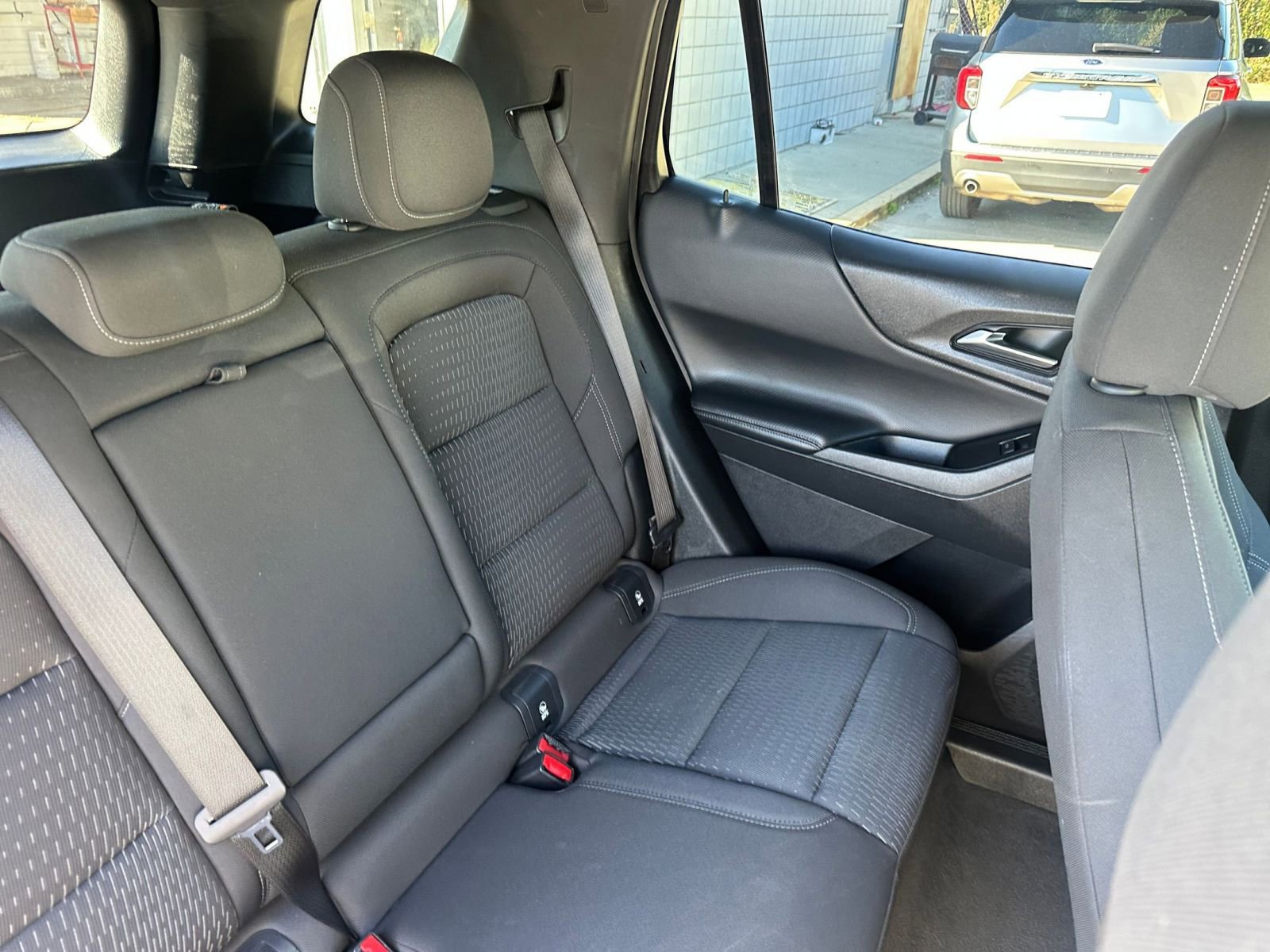 Used 2025 Chevrolet Equinox LT image 36