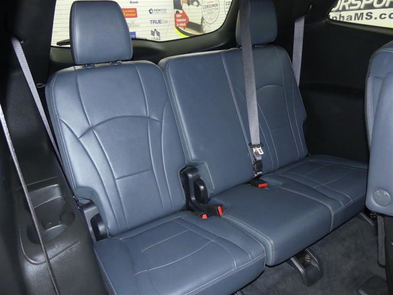 Used 2024 Buick Enclave Premium AWD/4WD image 4