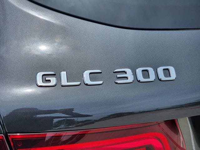 Used 2022 Mercedes-Benz GLC 300 image 8