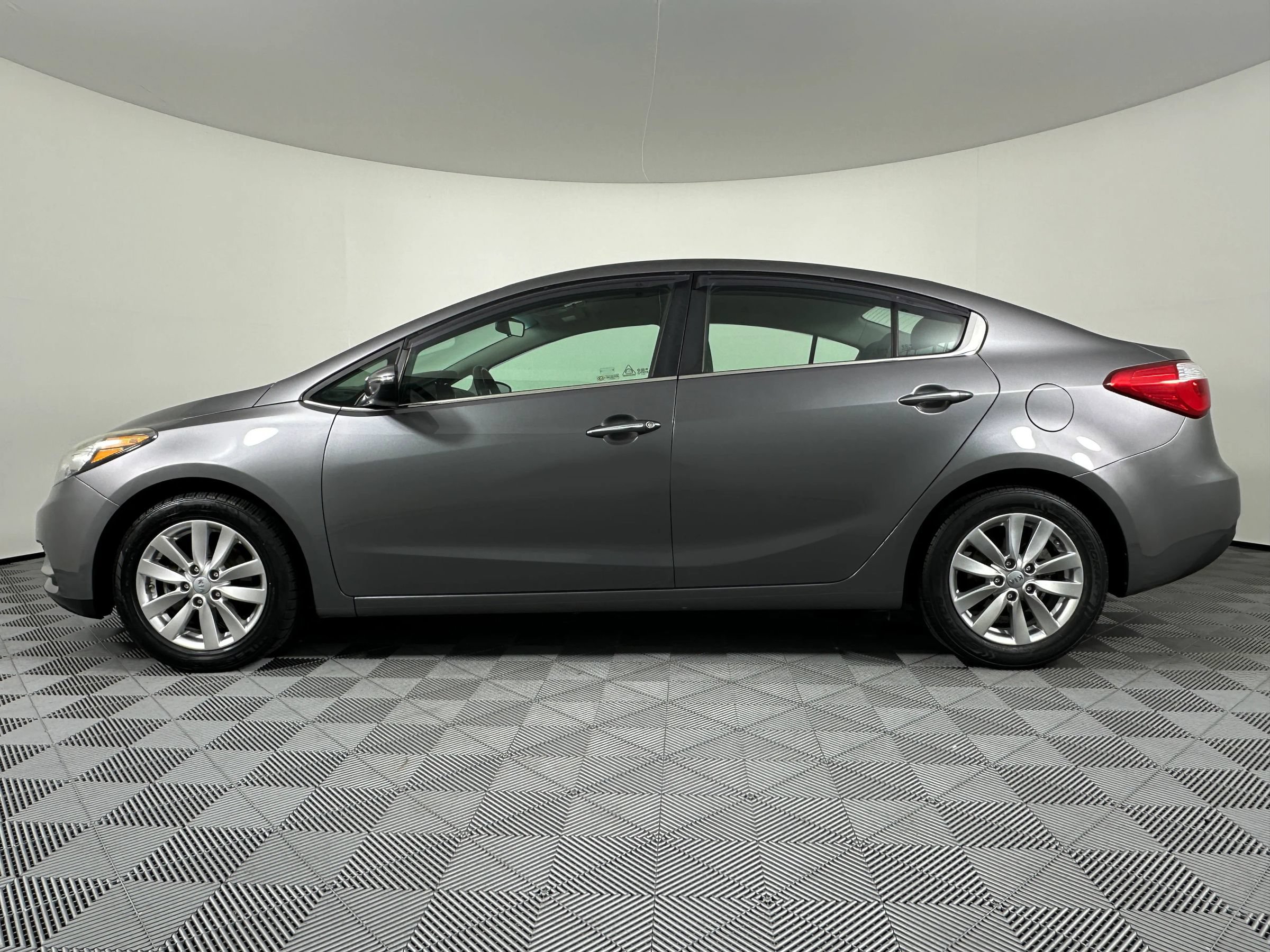 Used 2014 Kia Forte EX FWD image 13