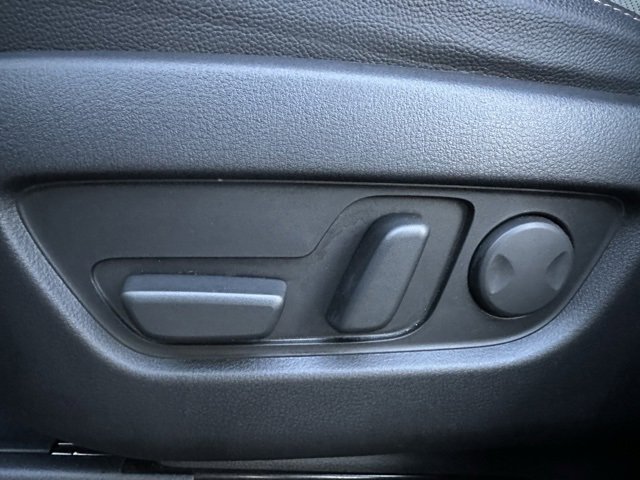 Used 2025 MAZDA CX-70 3.3 Turbo w/ Preferred Package image 19