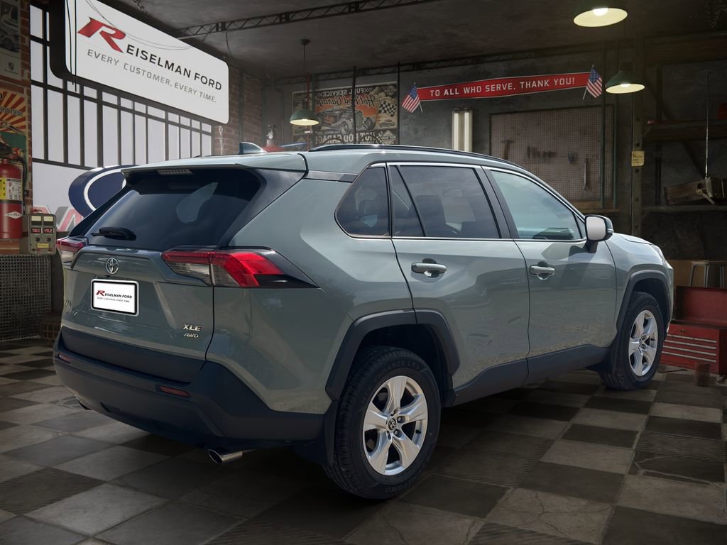 Used 2021 Toyota RAV4 XLE w/ Convenience Package AWD/4WD image 6
