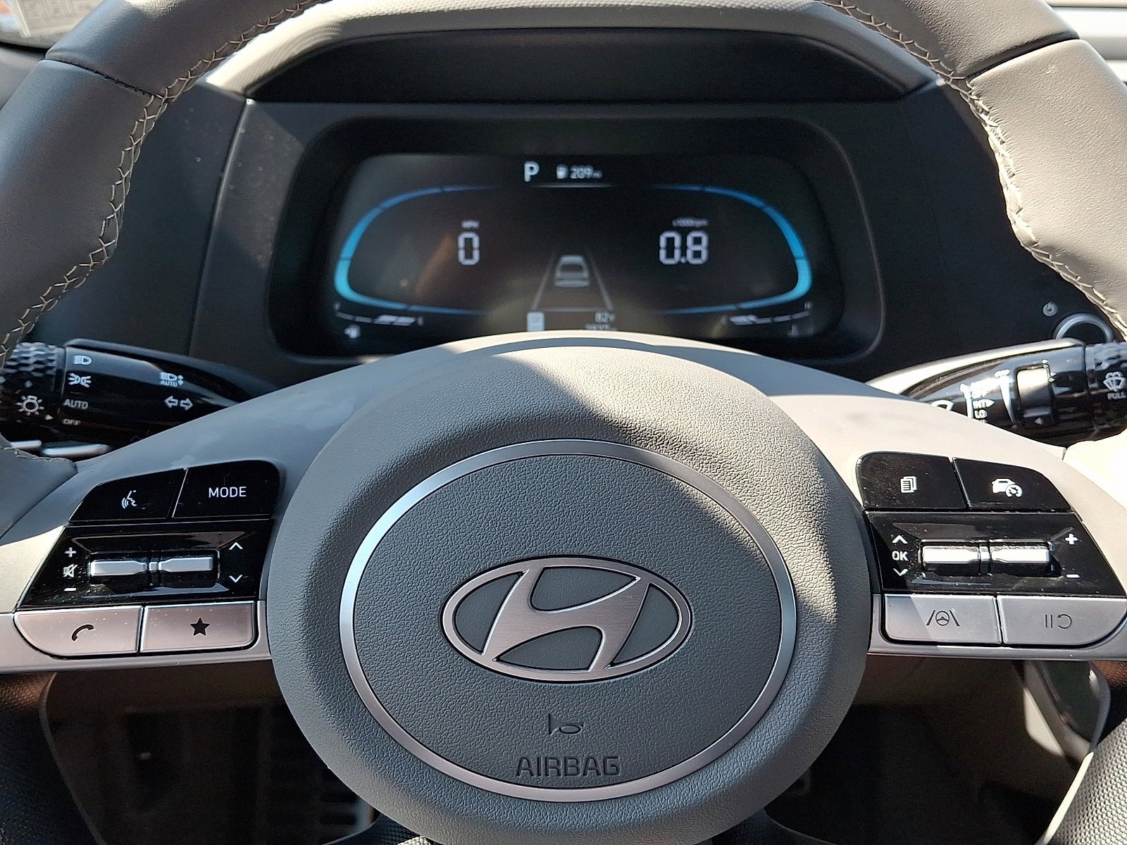 Certified 2025 Hyundai Elantra Sport FWD image 18