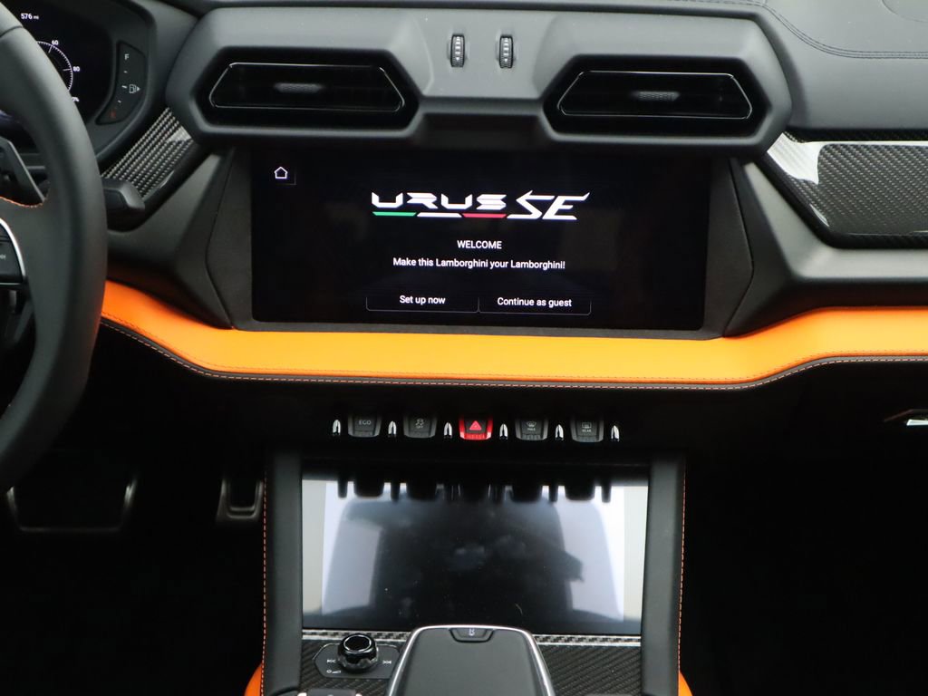Used 2025 Lamborghini Urus SE image 14
