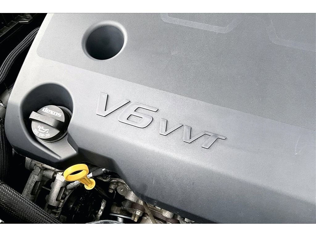 Used 2021 Chevrolet Traverse LS AWD/4WD image 31