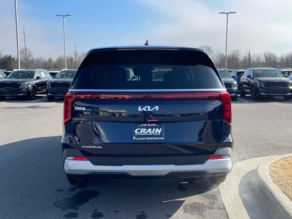New 2026 Kia Carnival FWD image 6