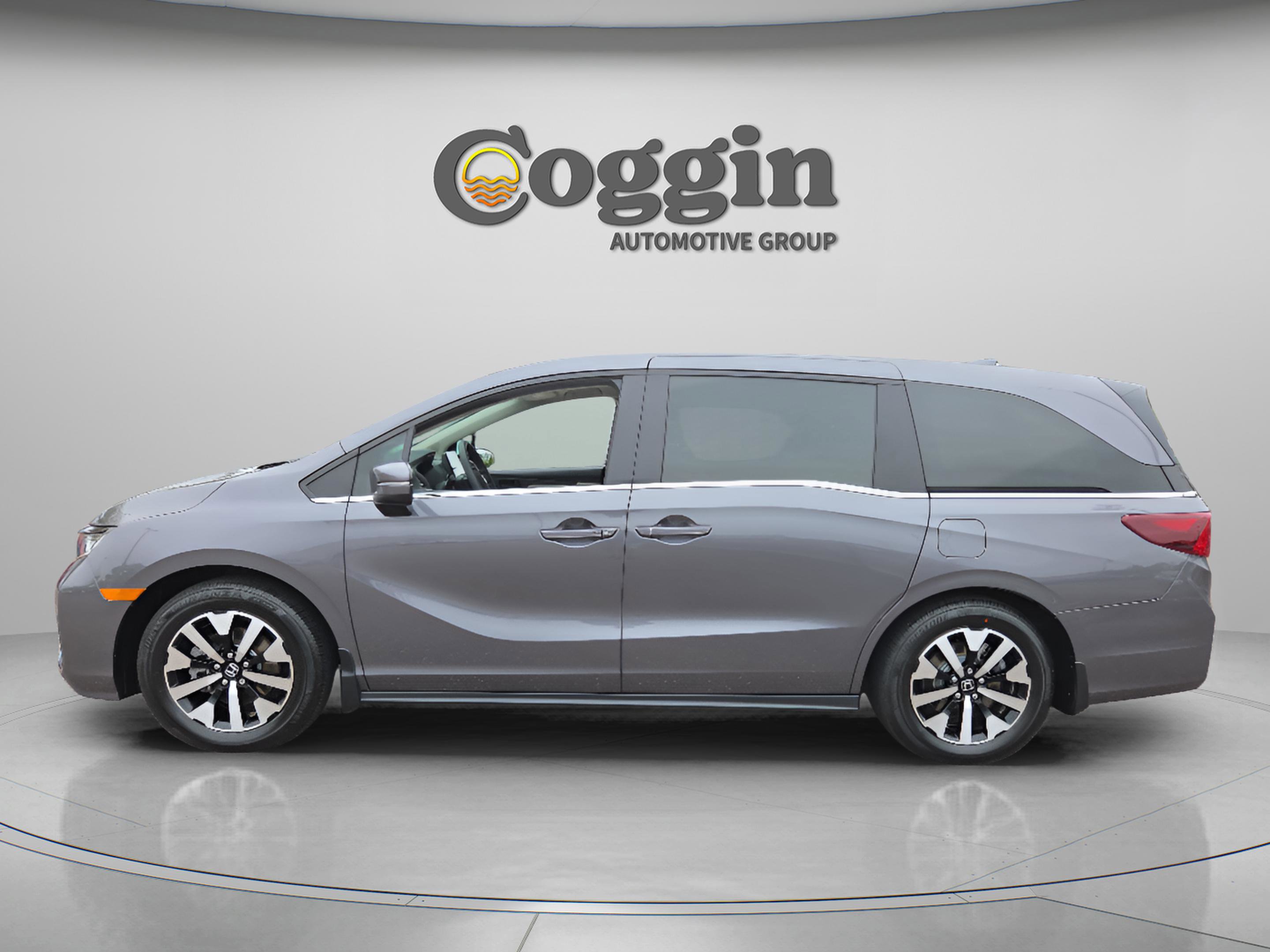 Used 2026 Honda Odyssey EX-L image 2
