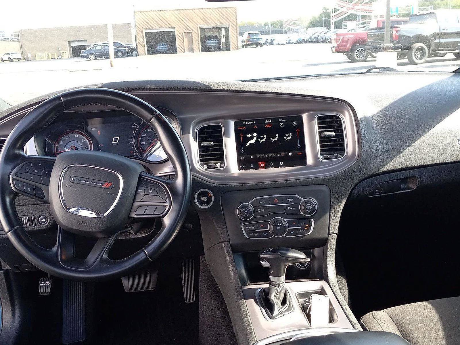 Used 2023 Dodge Charger SXT image 5