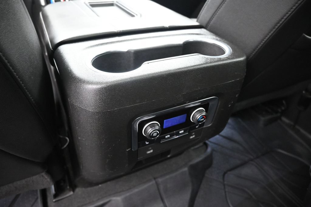 Used 2022 Chevrolet Tahoe Z71 w/ Luxury Package AWD/4WD image 25