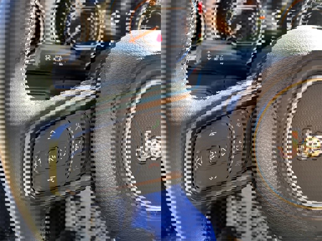 Used 2022 Jeep Wrangler Sport S image 17