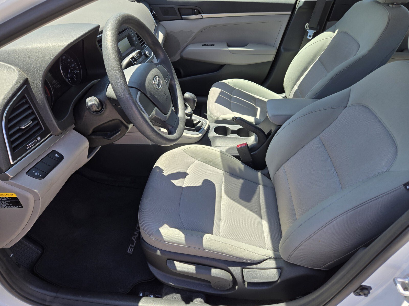 Used 2017 Hyundai Elantra SE FWD image 7