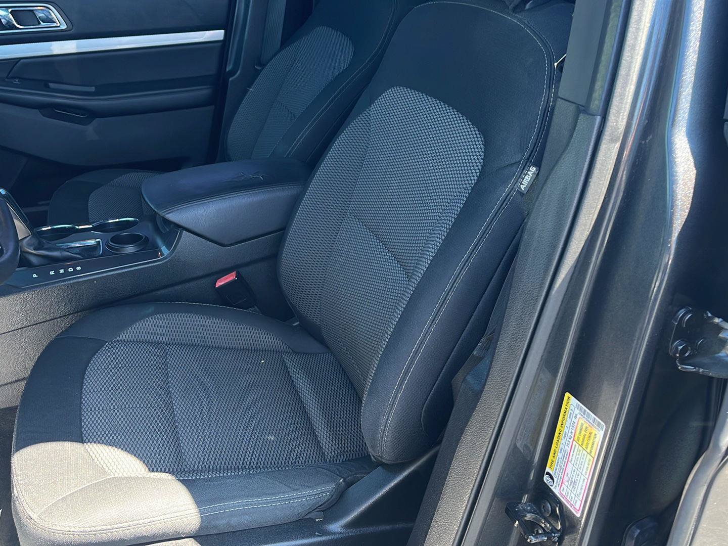 Used 2016 Ford Explorer XLT FWD image 19