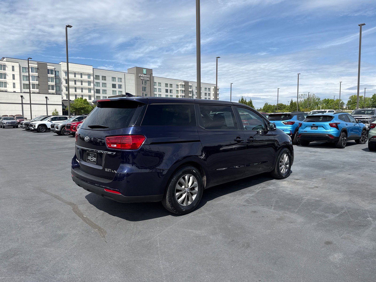 Used 2020 Kia Sedona LX image 3
