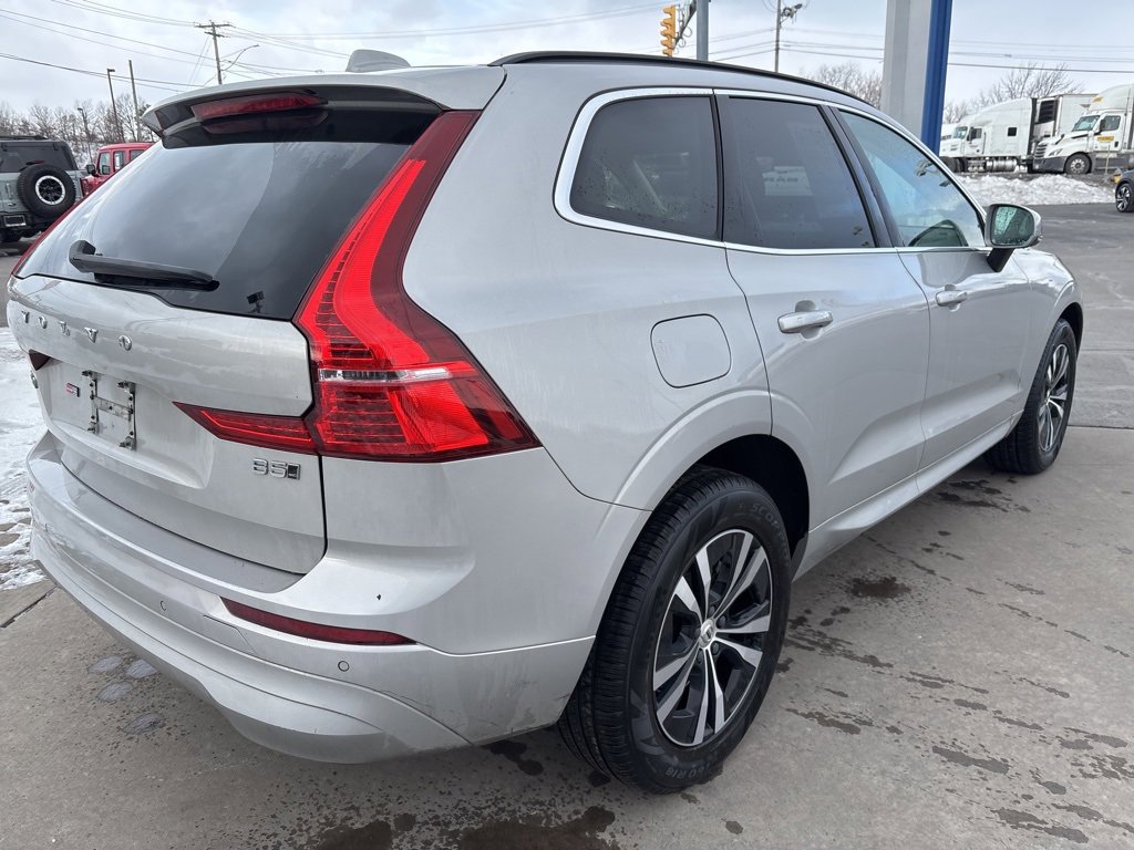 Certified 2023 Volvo XC60 B5 Core image 6