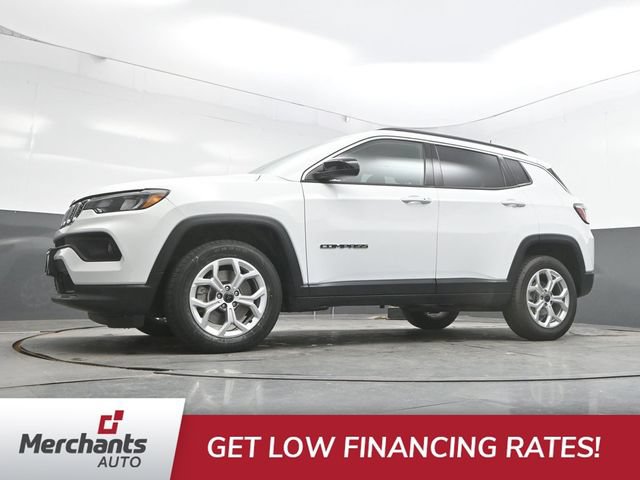 Used 2025 Jeep Compass Latitude AWD/4WD image 35