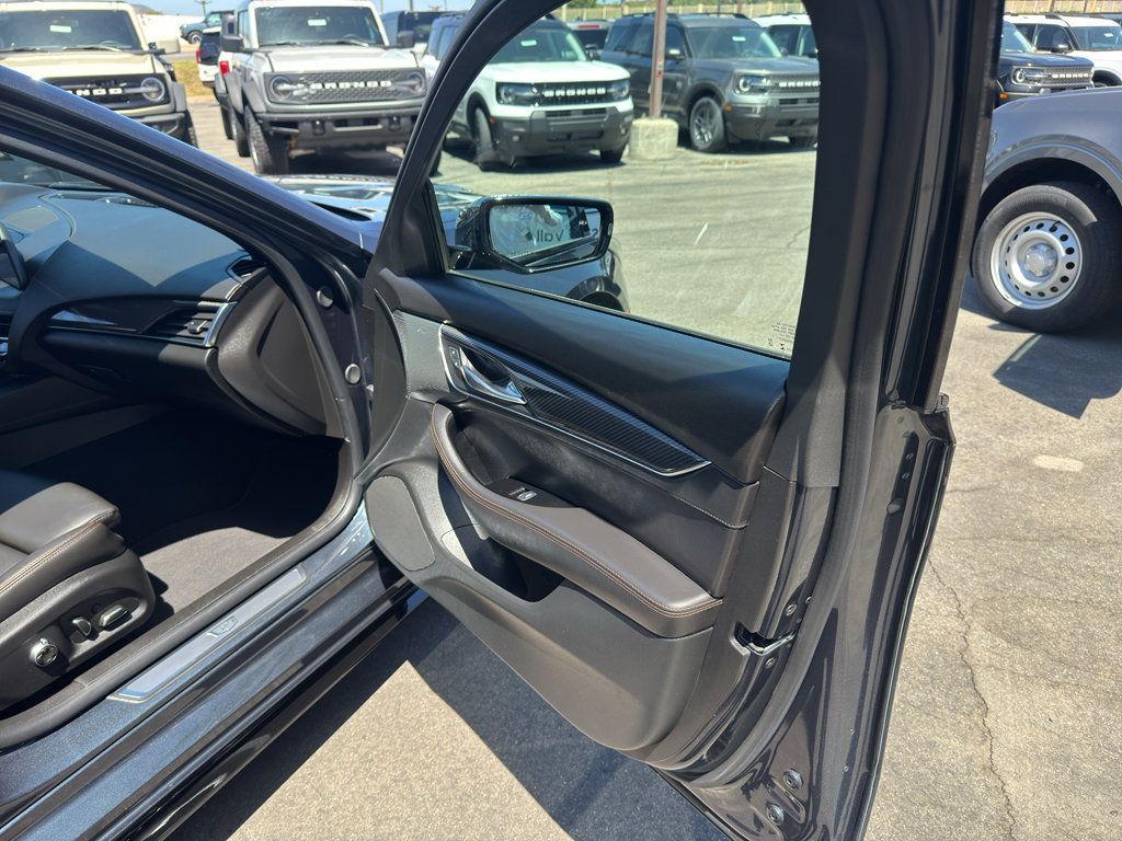 Used 2025 Cadillac CT5 Sport RWD image 32