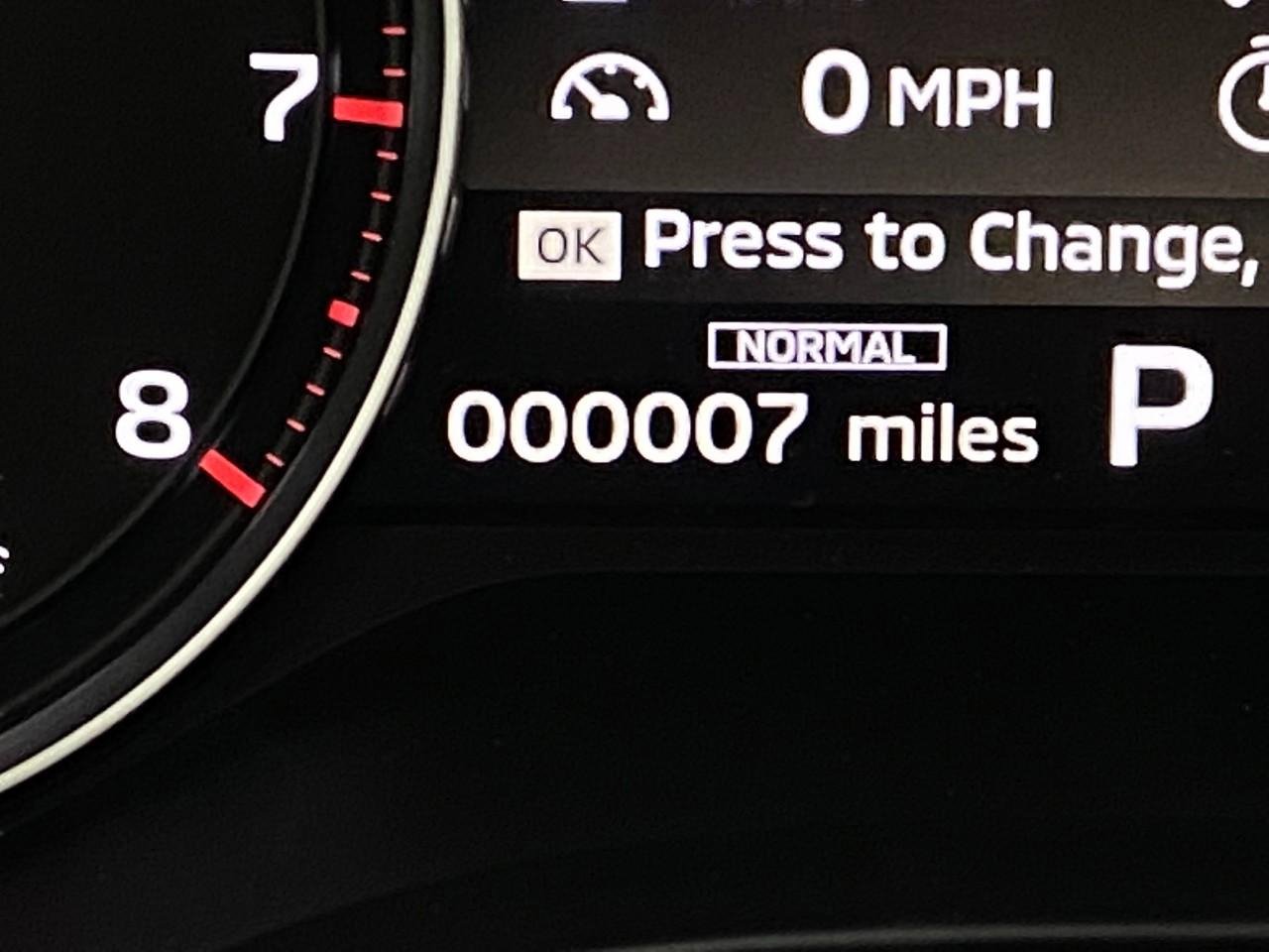 New 2026 Mitsubishi Outlander SE image 18