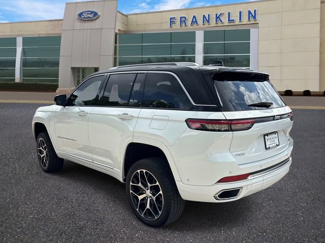 Used 2024 Jeep Grand Cherokee Summit AWD/4WD image 5
