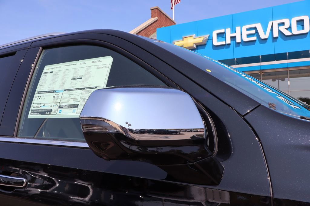 New 2025 Chevrolet Tahoe Premier image 2