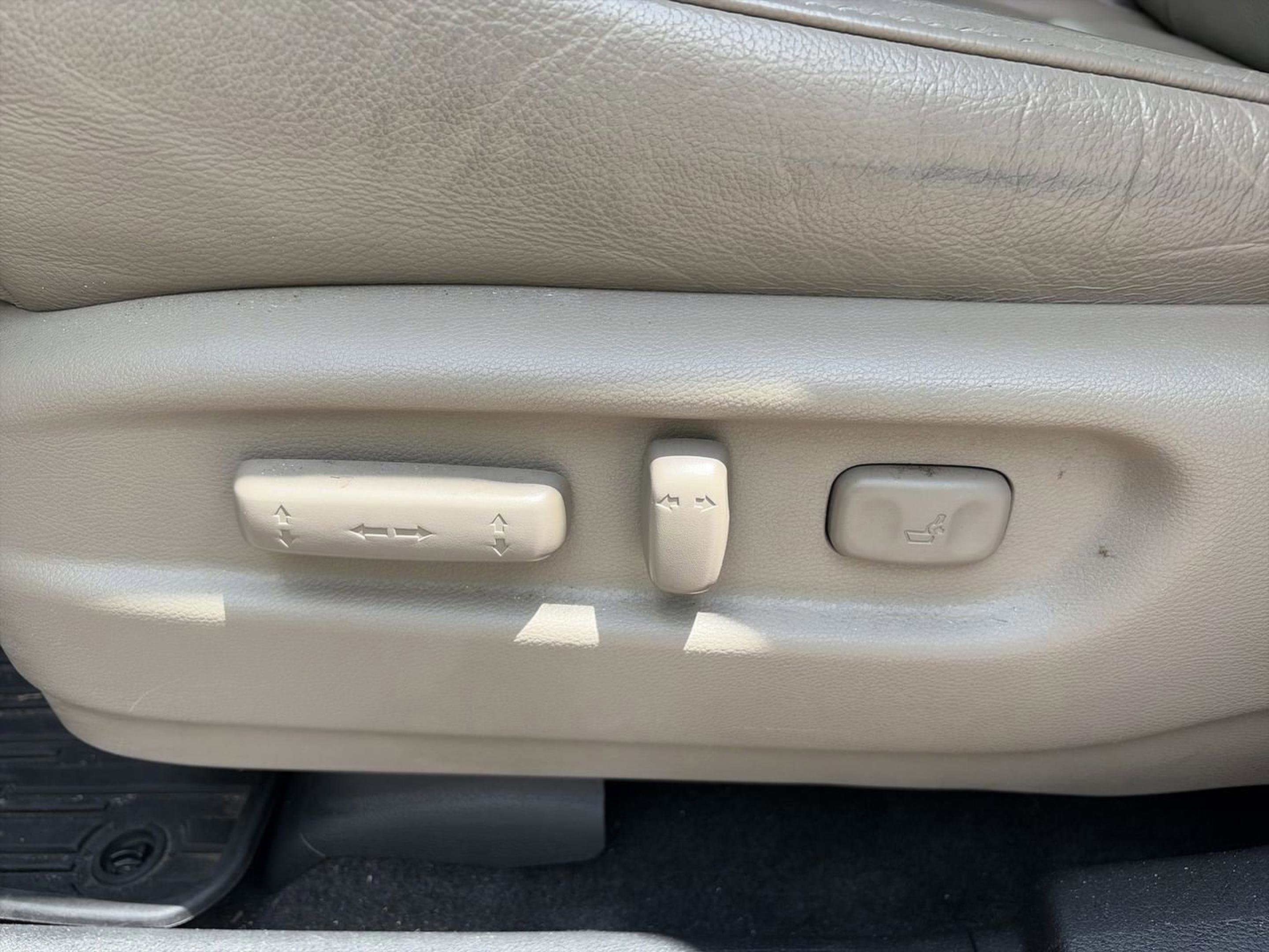 Used 2019 Honda Pilot Touring image 14