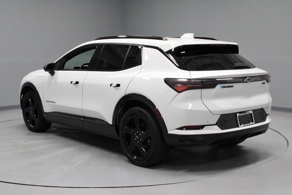 Used 2024 Chevrolet Equinox EV RS FWD image 9