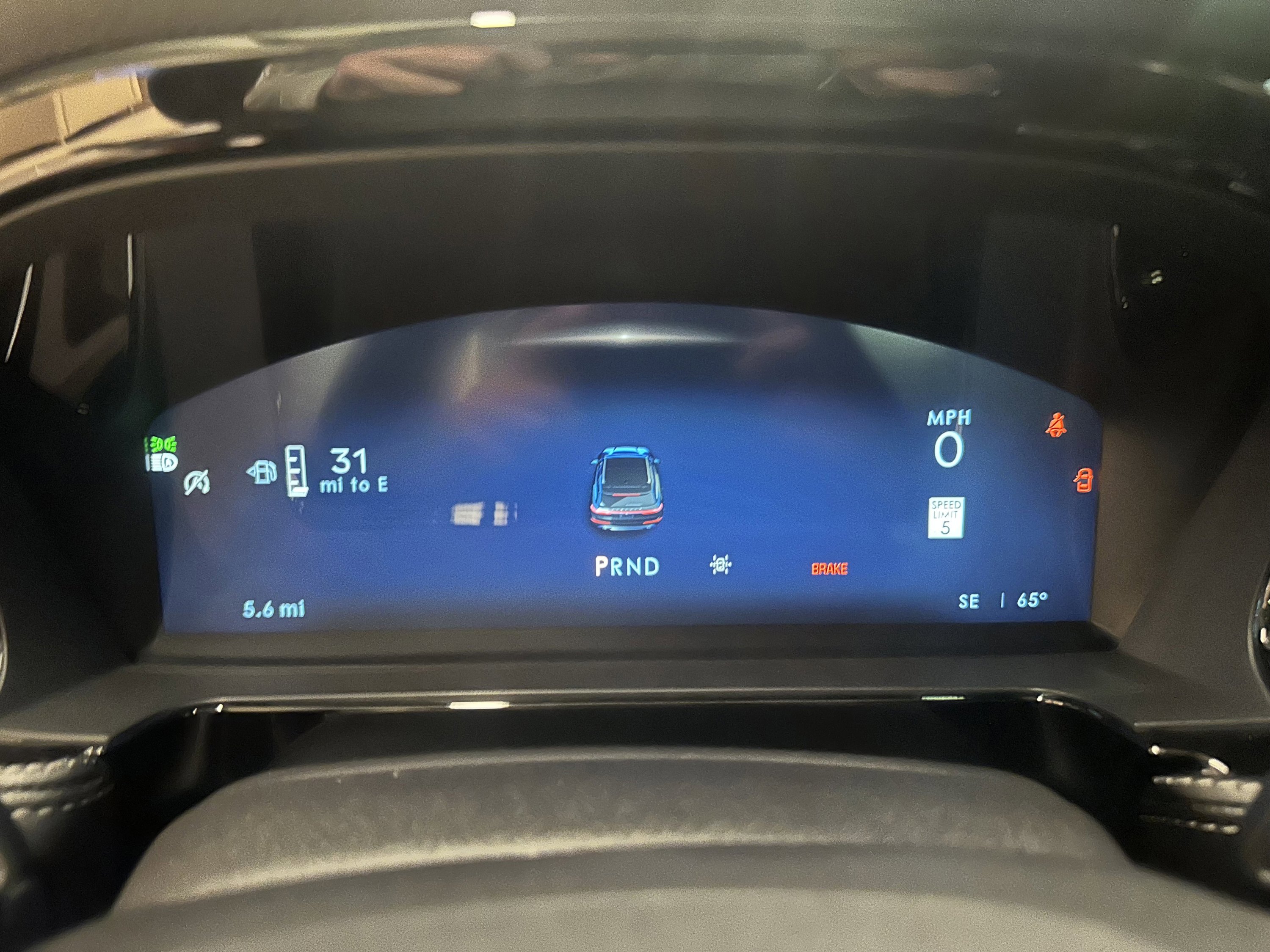 New 2026 Lincoln Corsair Premiere image 9