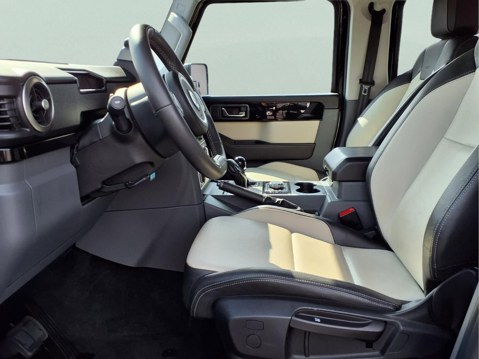 Used 2024 INEOS Grenadier Fieldmaster Edition image 10