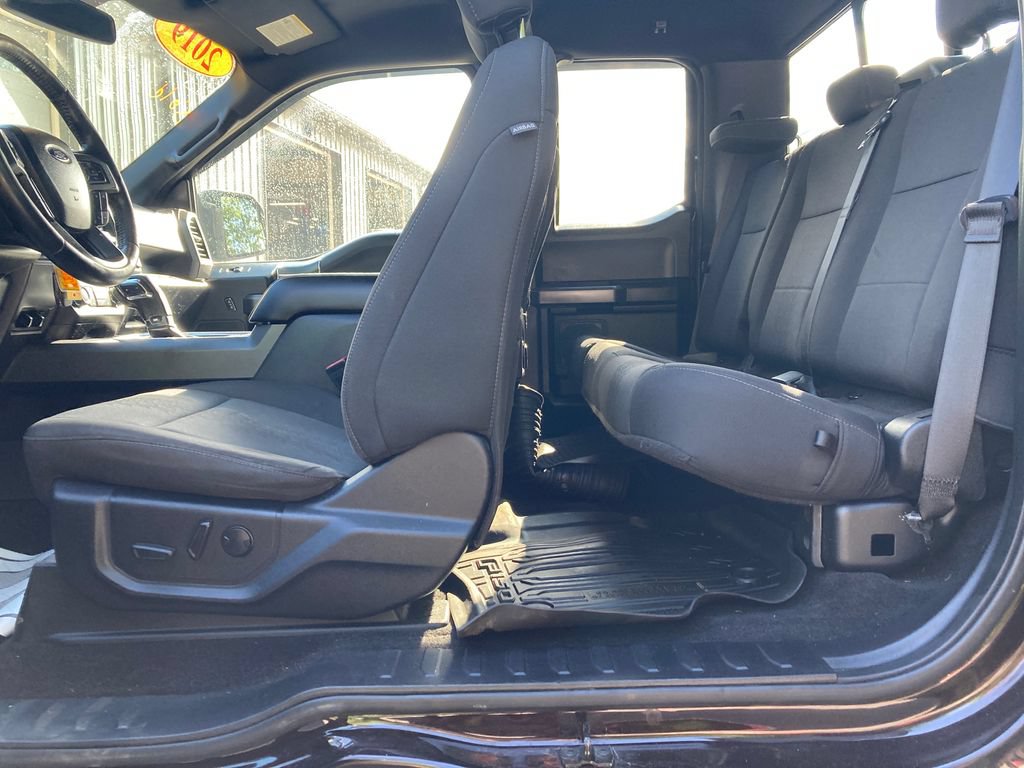 Used 2019 Ford F150 XLT w/ Equipment Group 302A Luxury AWD/4WD image 32