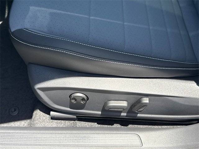 New 2025 Volkswagen Jetta SE image 38
