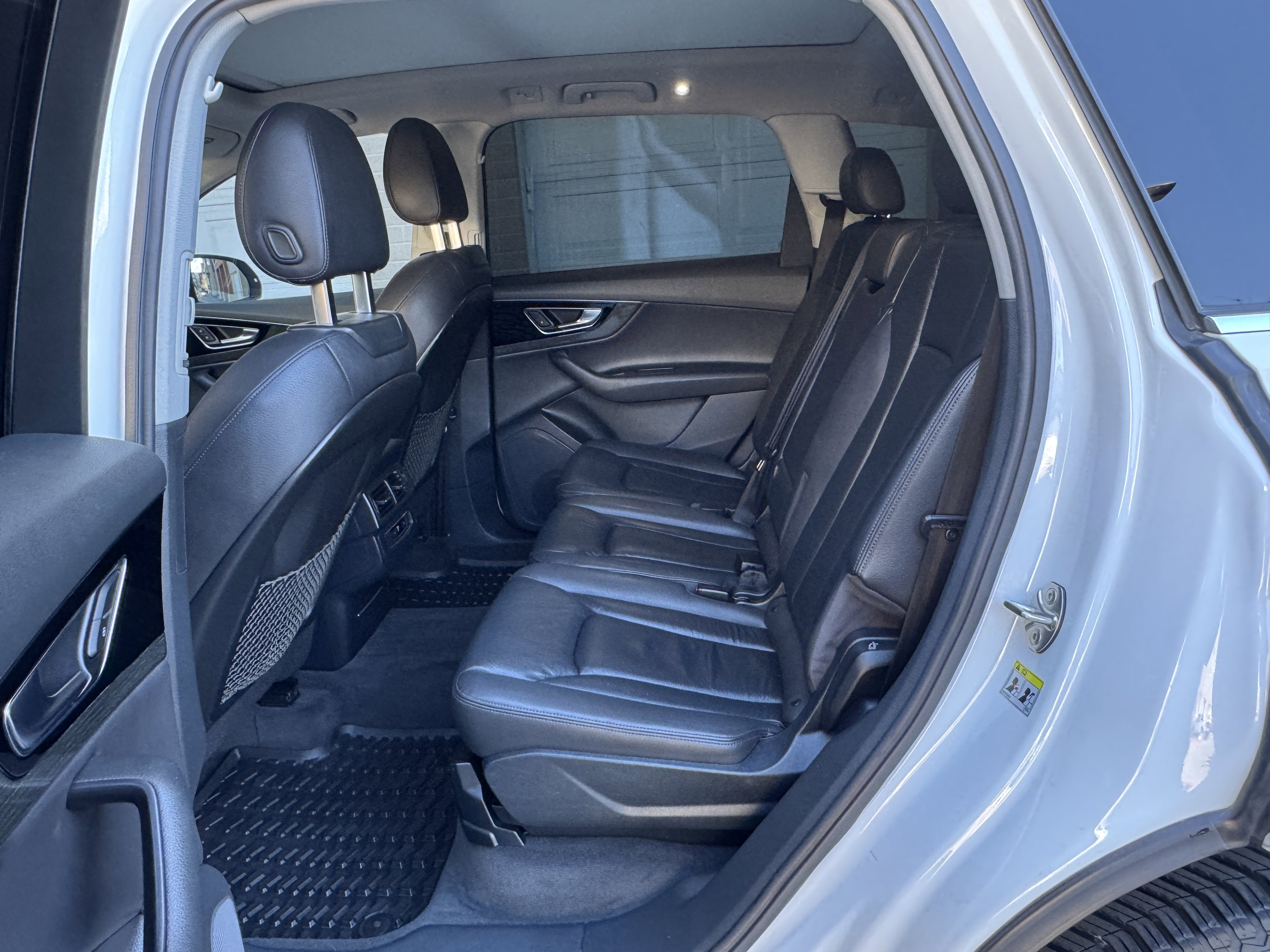 Used 2017 Audi Q7 3.0T Premium AWD/4WD image 25